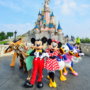 Noel Zamanı
 Grand Paris & Disneyland & Brüksel ve Amsterdam Turu Thy İle